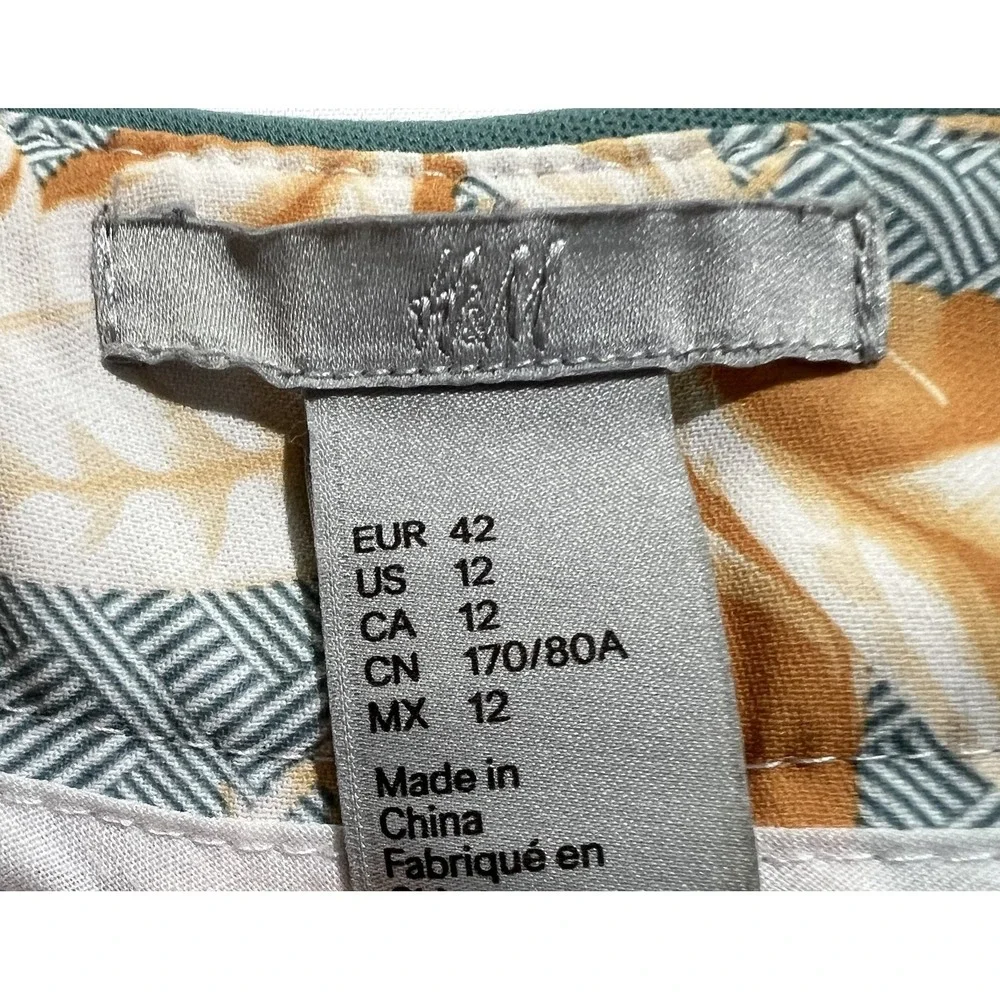 H&M Shorts Womens 12 Green Tropical Vacation Summer Casual Hawaiian - Picture 3 of 8